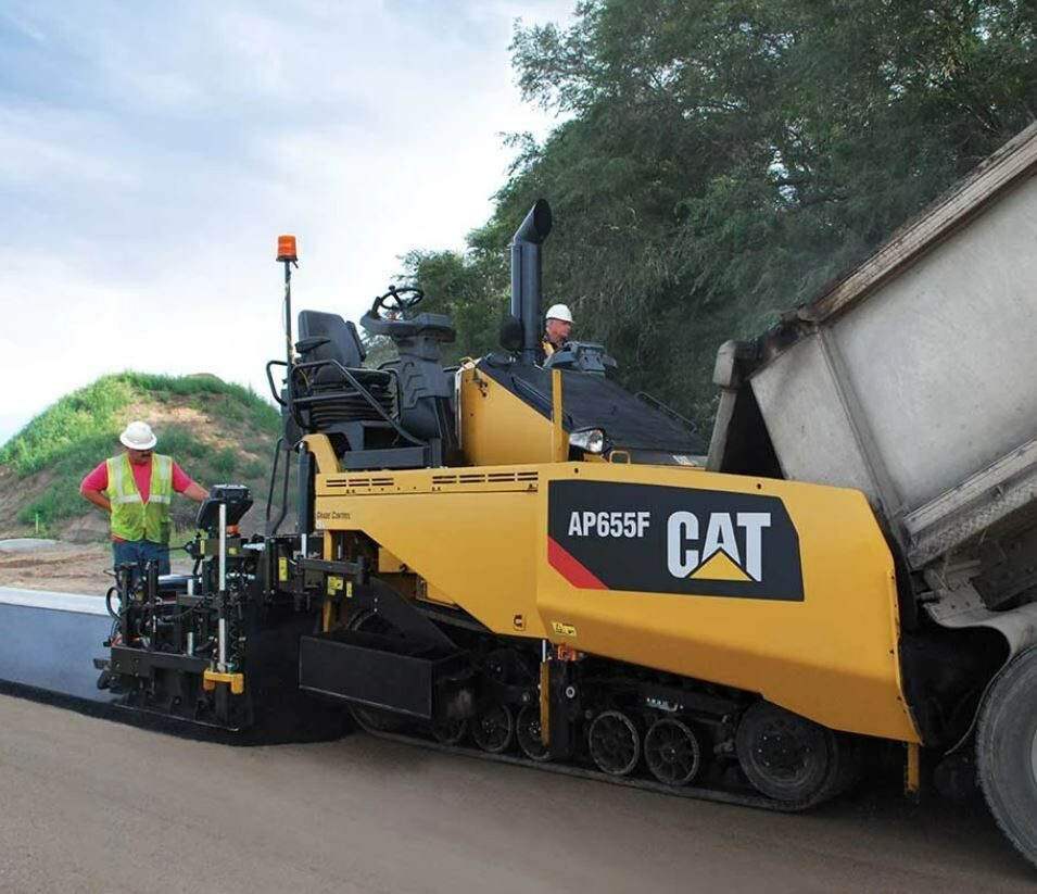 Асфальтоукладчик гусеничный Caterpillar CAT AP655 151 кВт 1300 т/ч